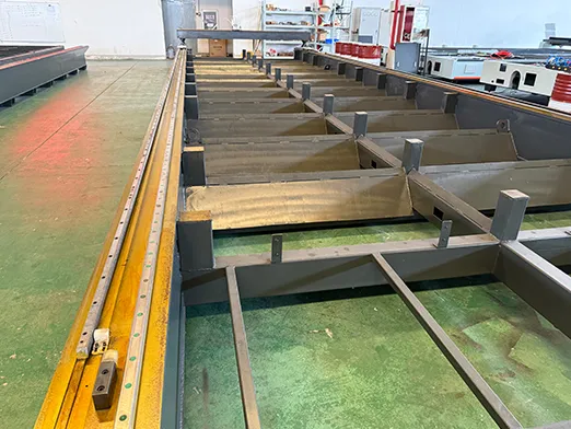 Single Table Fiber Laser Cutting Machine